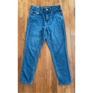 American Eagle Mom Jeans